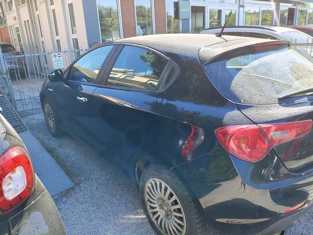 Usata Alfa Romeo Giulietta Exclusive 105 CV (77 kW) 2011 Utilitaria