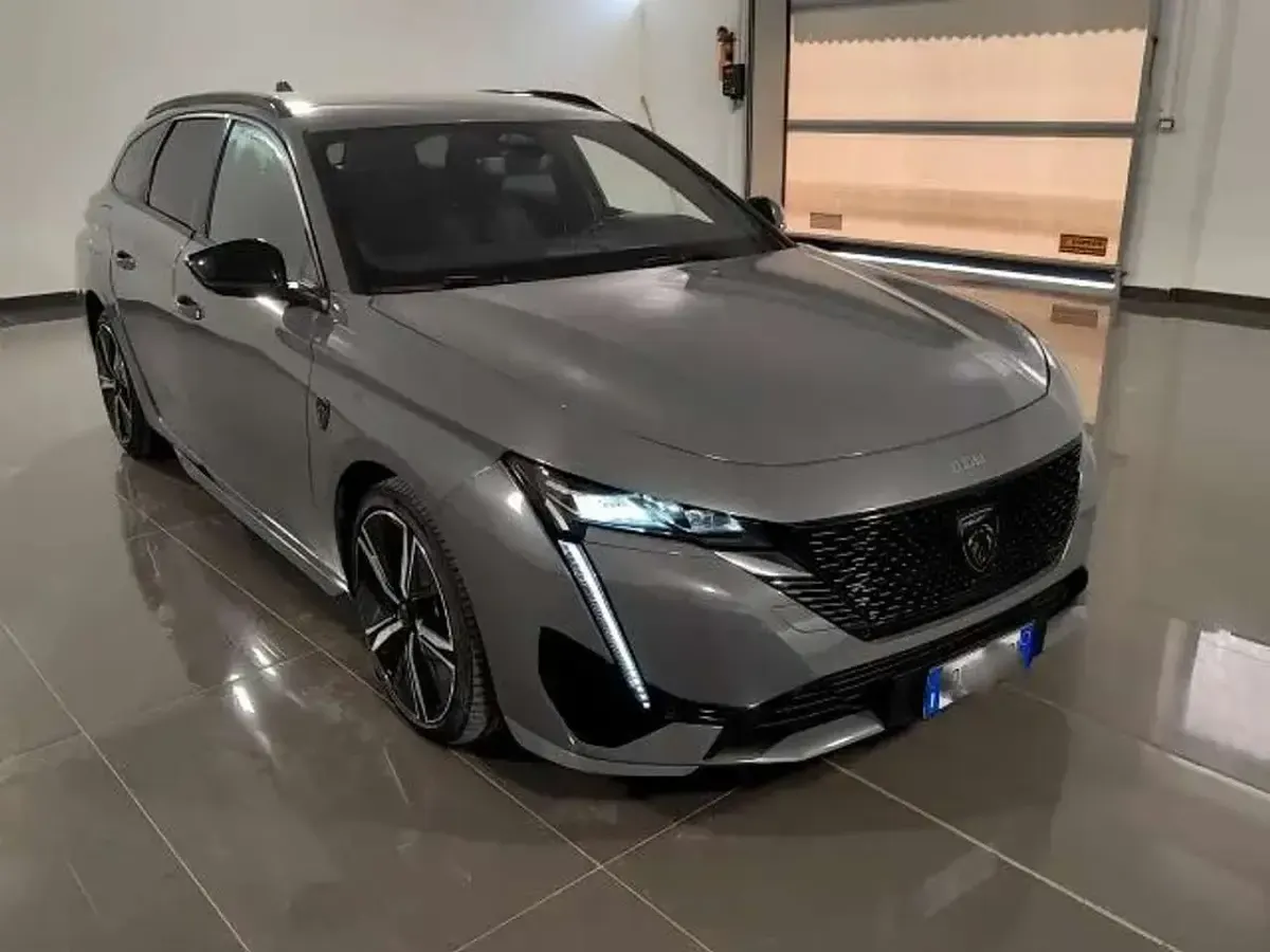 Begagnad Peugeot 308 GT 131 HK (96 kW) 2024 Grå Kombi