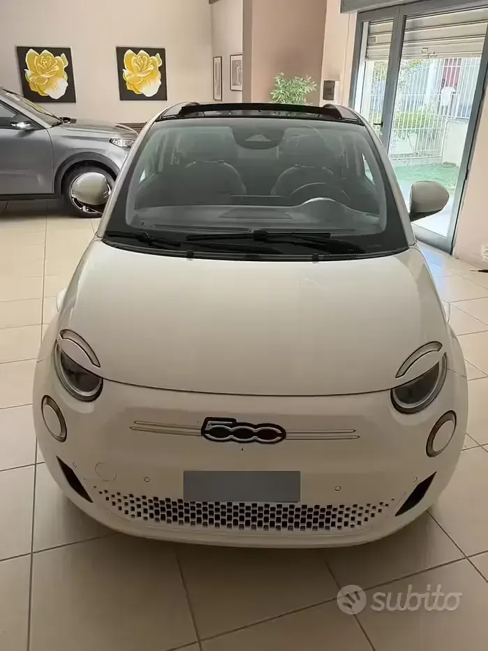 Usata Fiat 500e 42 kW (58 CV) 2022 Cabrio