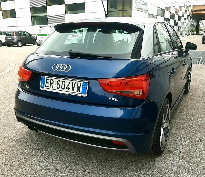 Usata Audi A1 Sportback S-Line 122 CV (89 kW) 2013 Blu Utilitaria