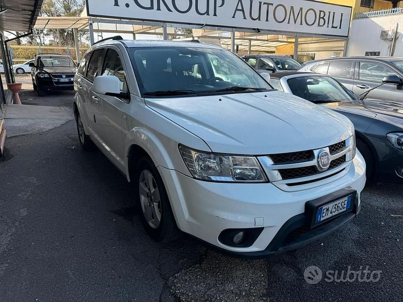 Usata Fiat Freemont Lounge 170 CV (125 kW) 2012 Argento SUV