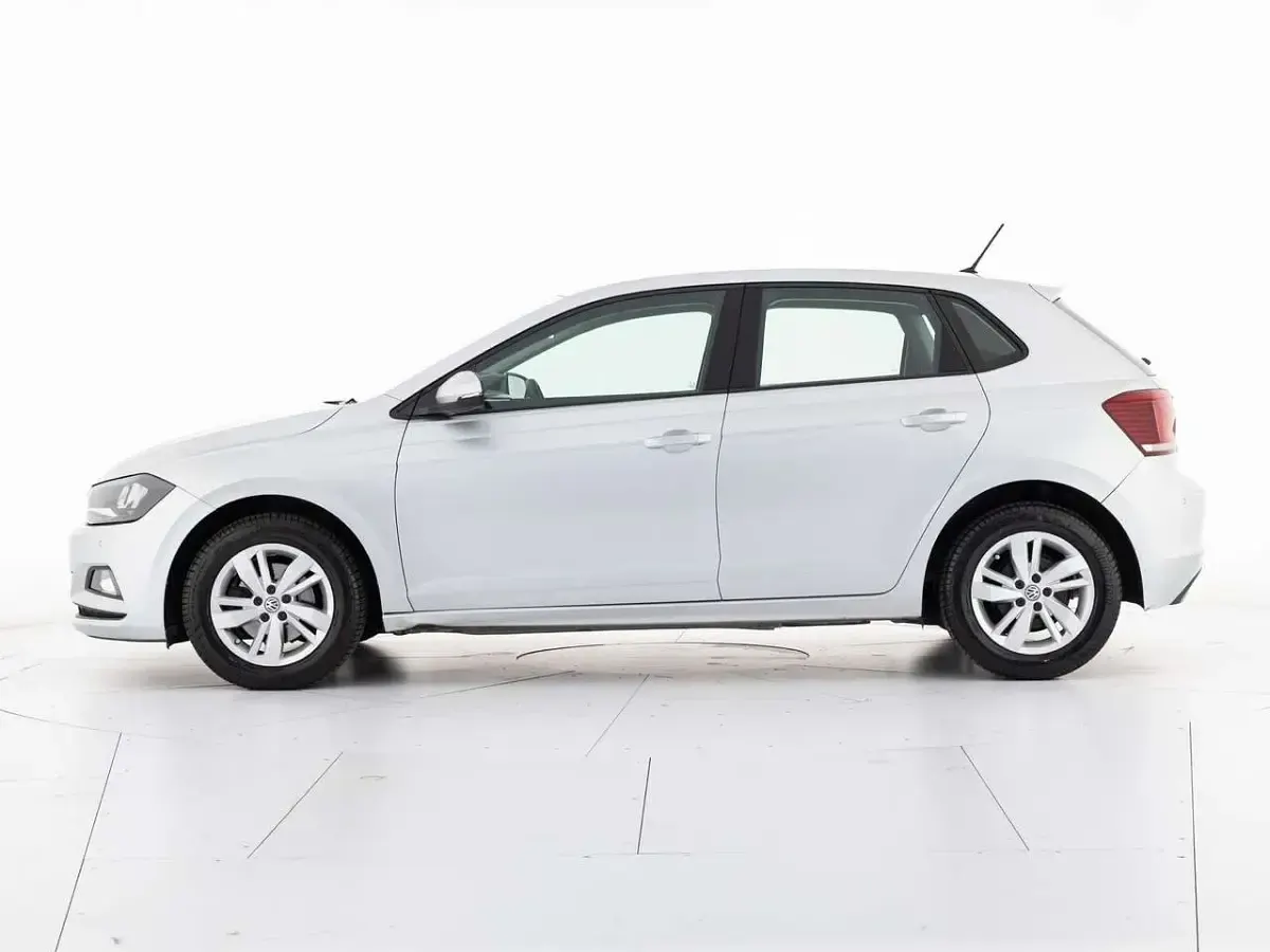 Usata VW Polo Comfortline 80 CV (58 kW) 2019 Argento Utilitaria
