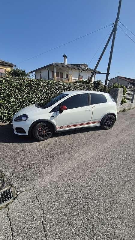 Usata Abarth Grande Punto 155 CV (114 kW) 2008 Utilitaria