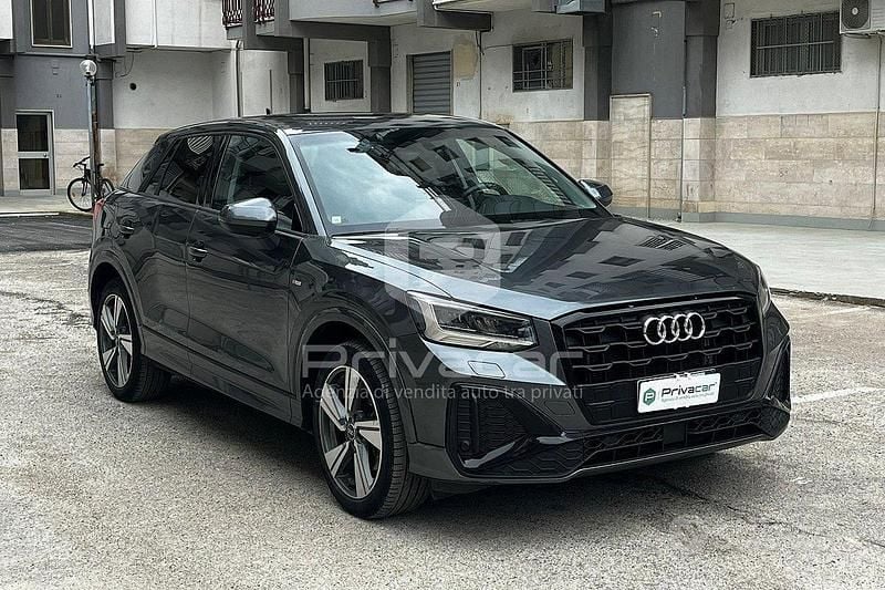 Usata Audi Q2 Comfort 150 CV (110 kW) 2022 Grigio SUV