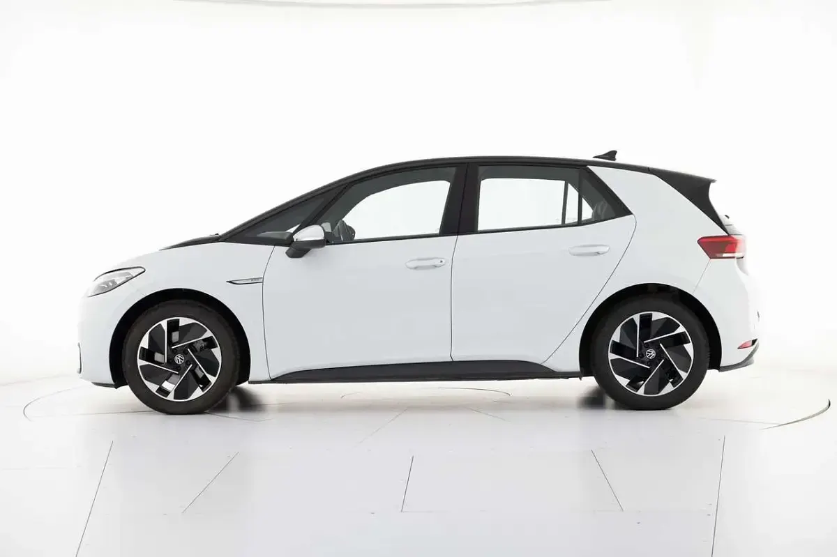 Usata VW ID.3 Pro Performance 150 kW (204 CV) 2023 Bianco Utilitaria