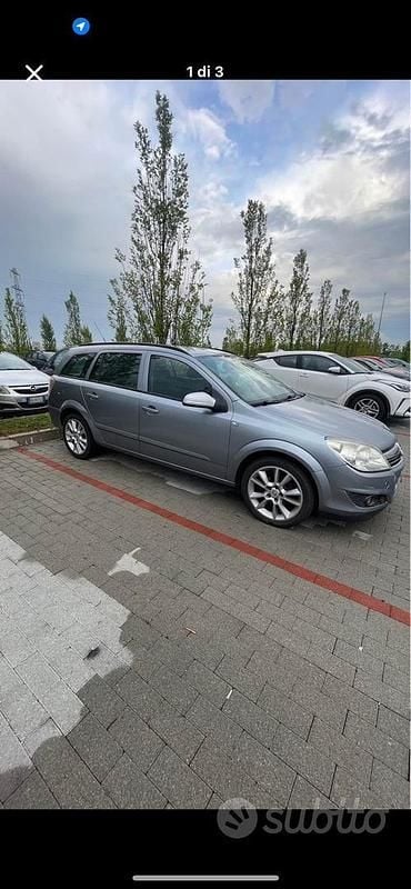 Usata Opel Astra 101 CV (74 kW) 2007 Grigio Station wagon