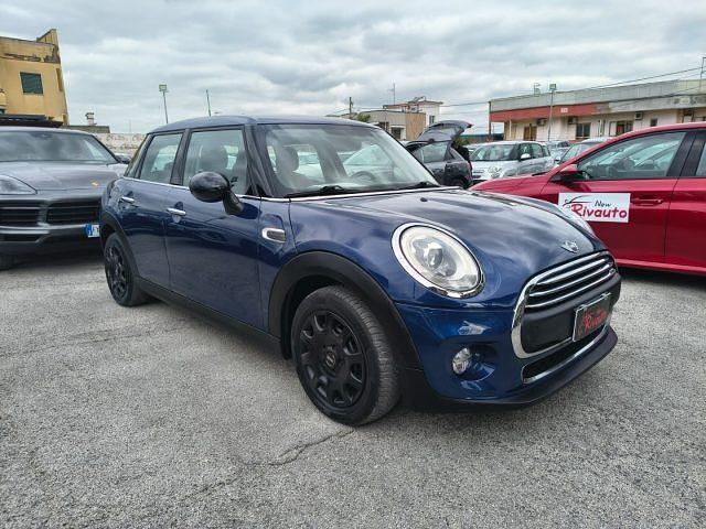 Usata Mini One D Business 95 CV (69 kW) 2015 Blu Utilitaria