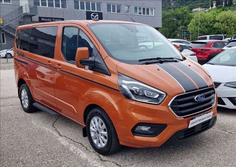 Arancione Usata 2023 Ford Transit Custom Titanium Furgone | 23.278 € - Immagine 1/4