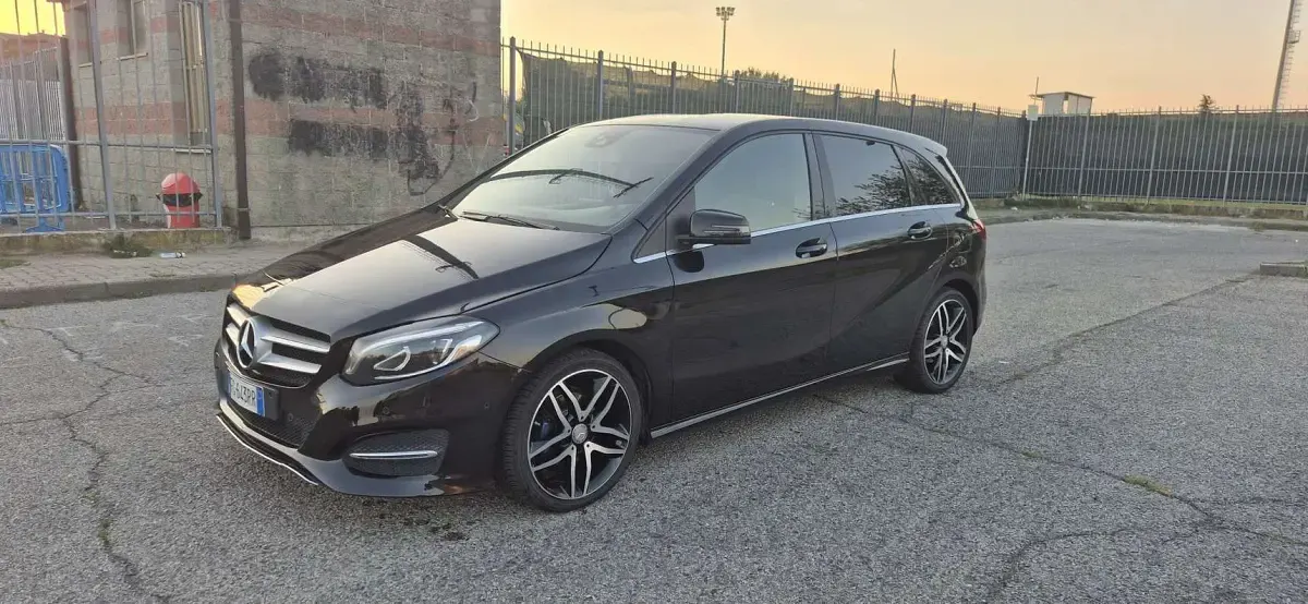 Usata Mercedes 180 109 CV (80 kW) 2015 Berlina