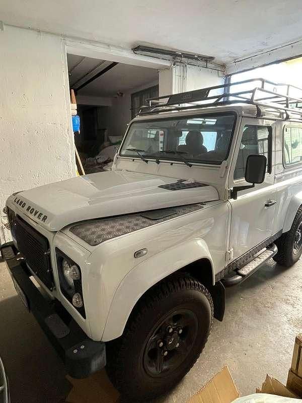 Usado Land Rover Defender SE 122 CV (89 kW) 2011 Blanco Familiar