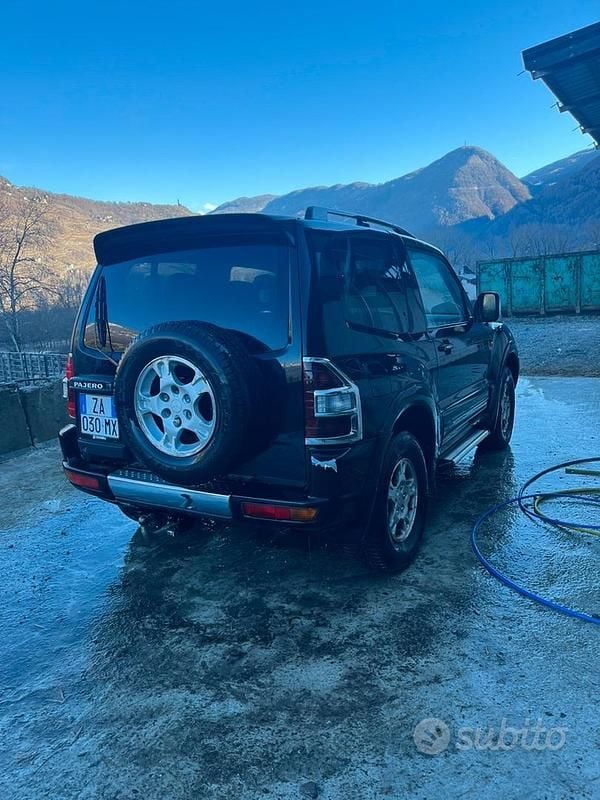 Usata Mitsubishi Pajero 160 CV (117 kW) 2001 SUV