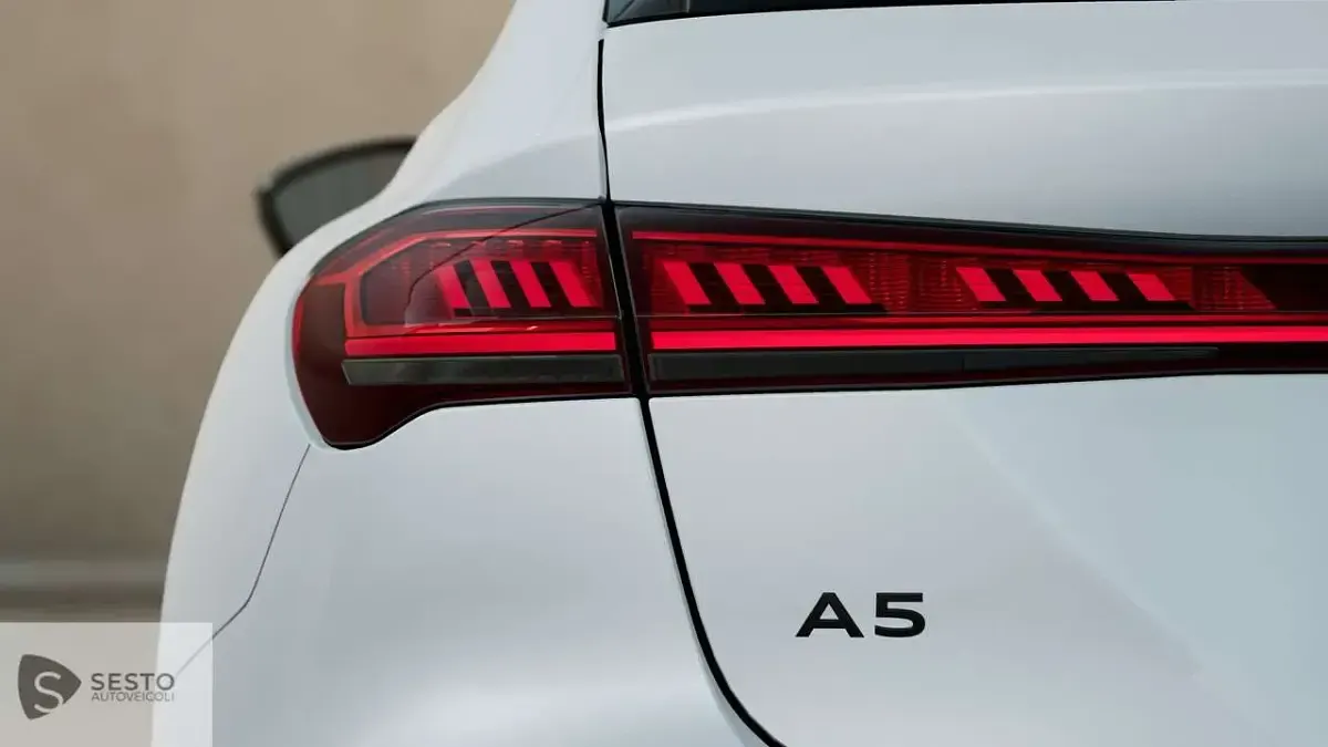 Nuova Audi A5 S-Line 299 CV (219 kW) 2026 Bianco Station wagon