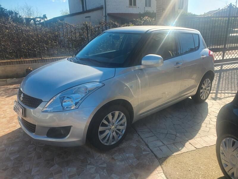 Usata Suzuki Swift GL 94 CV (69 kW) 2013 Argento Utilitaria