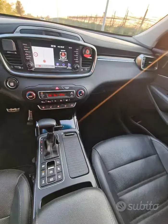 Usata Kia Sorento 200 CV (147 kW) 2018 Grigio SUV