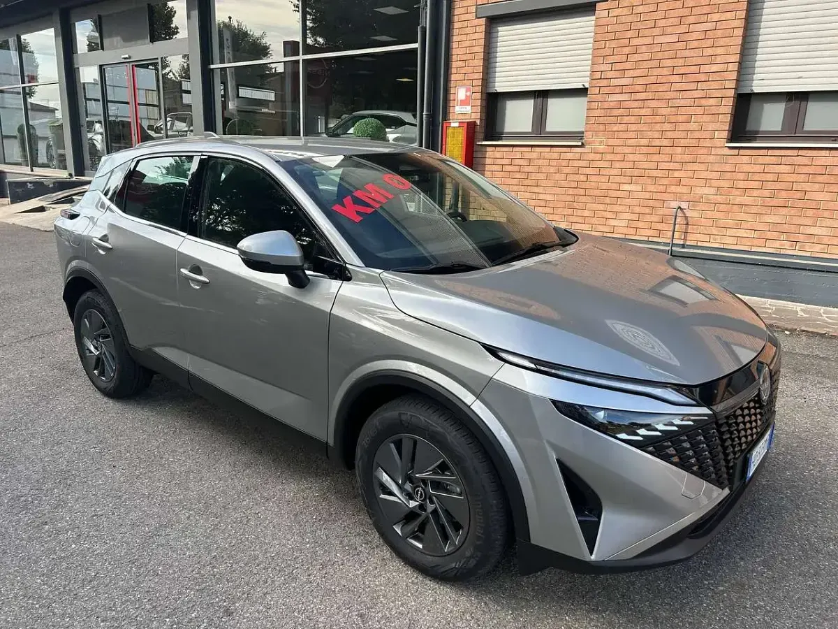 Nuova Nissan Qashqai Acenta 140 CV (102 kW) 2026 Argento SUV