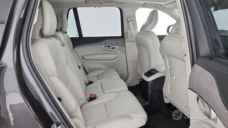 Usata Volvo XC90 Ultimate 455 CV (334 kW) 2023 Grigio SUV