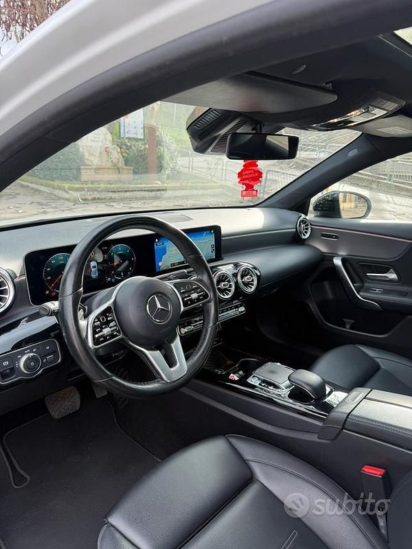 Usata Mercedes A180 136 CV (100 kW) 2019 Berlina