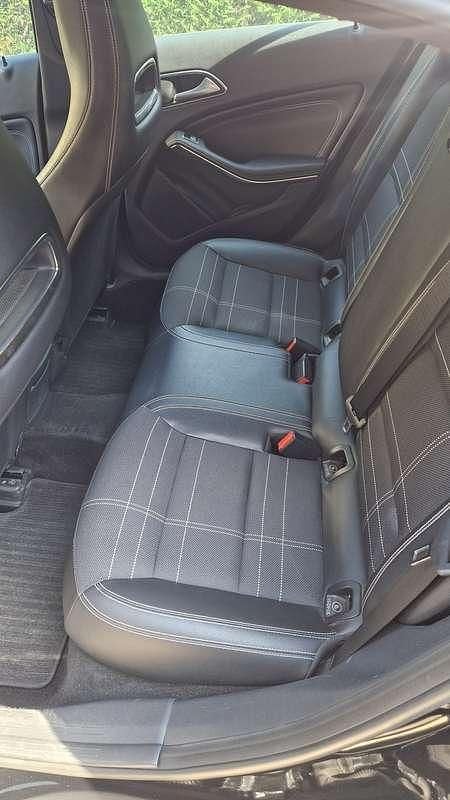 Usata Mercedes 180 110 CV (80 kW) 2014 Nero Berlina
