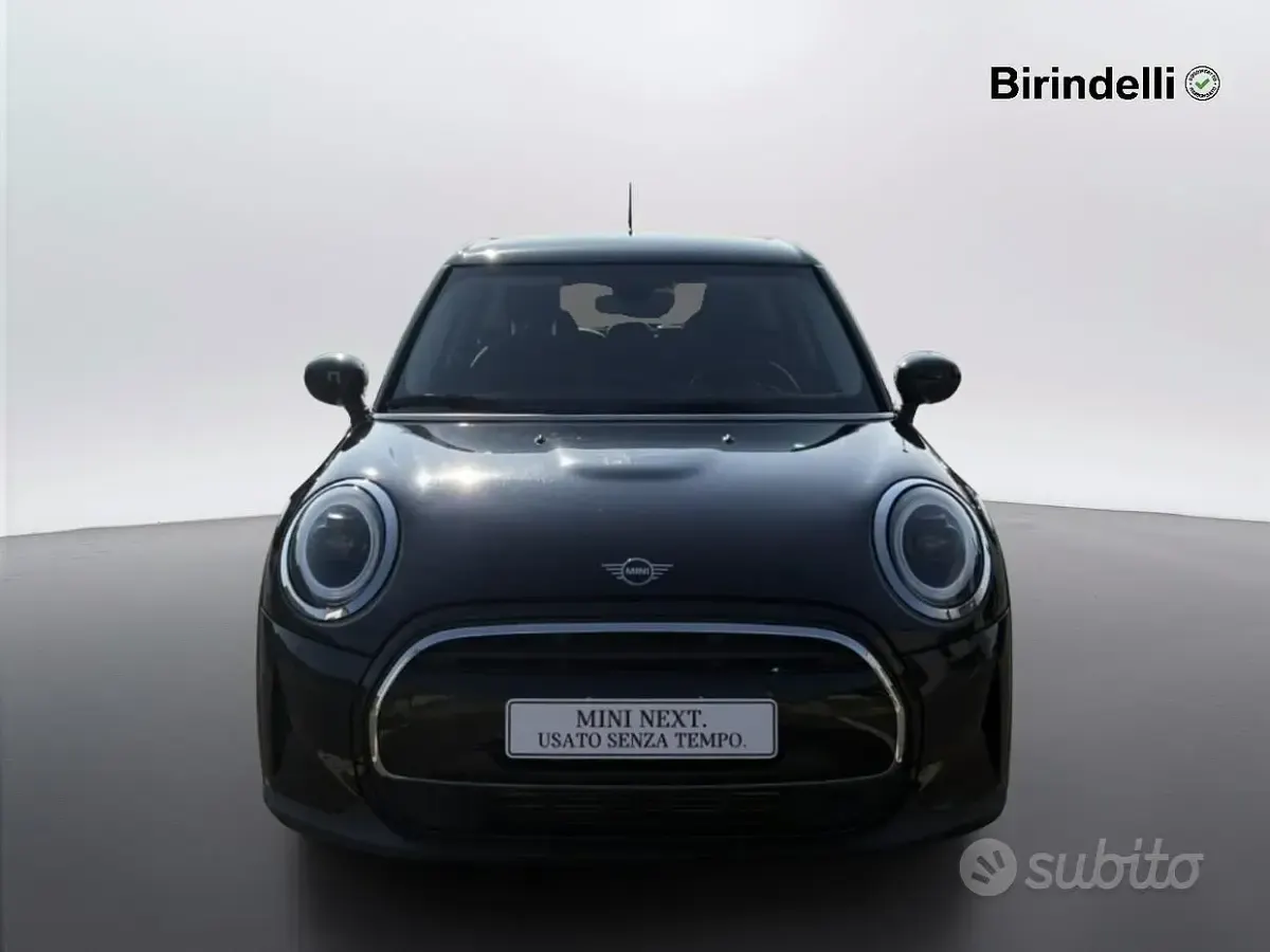 Usata Mini Cooper Business 136 CV (100 kW) 2021 Midnight black metallizzato Utilitaria