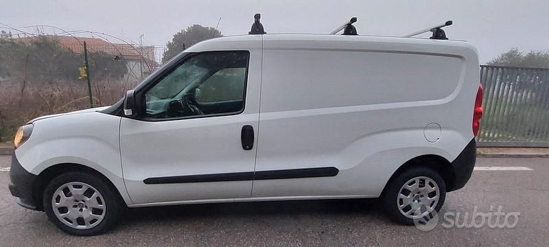 Usata Fiat Doblò 120 CV (88 kW) 2021 Bianco Monovolume