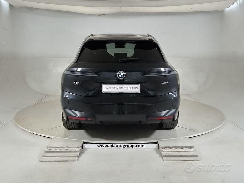 Usata BMW iX Comfort Edition 384 kW (523 CV) 2025 Nero SUV