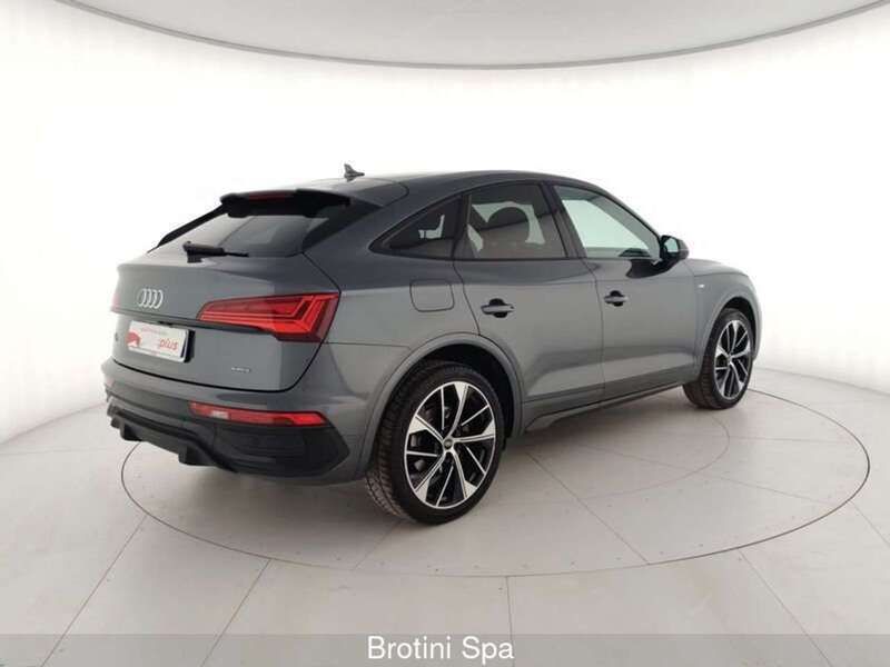 Usata Audi Q5 S-Line 204 CV (150 kW) 2022 Grigio SUV