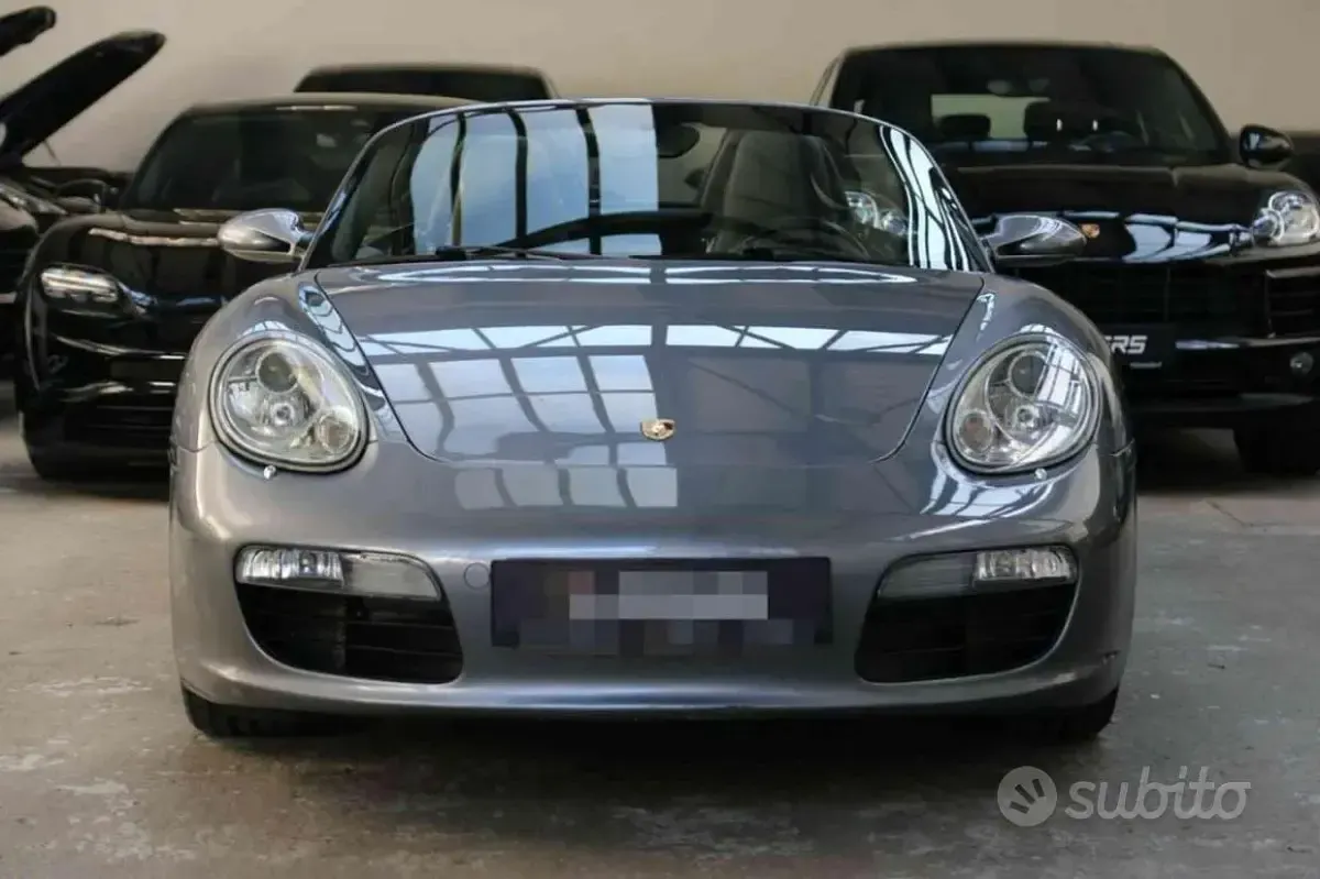 Usata Porsche Boxster 239 CV (175 kW) 2005 Grigio Cabrio