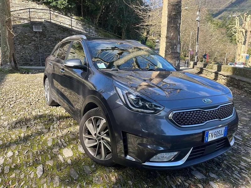 Usata Kia Niro 105 CV (77 kW) 2018 Grigio SUV