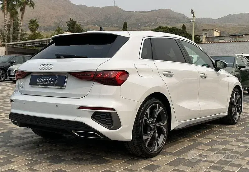 Usata Audi A3 S-Line 150 CV (110 kW) 2023 Bianco Berlina