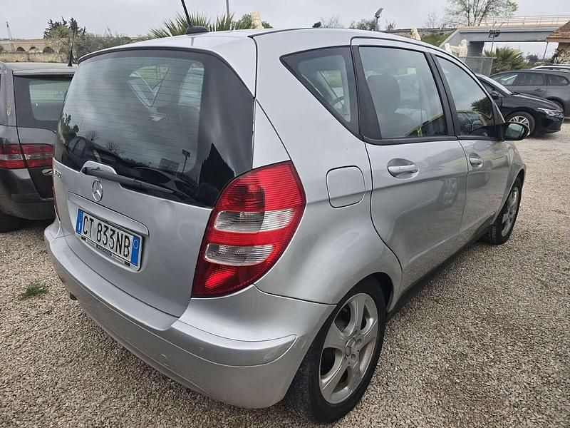 Usata Mercedes A150 Classic 95 CV (69 kW) 2005 Grigio Monovolume