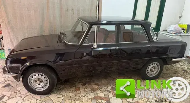 Usata Alfa Romeo Giulia 1300 Super 85 CV (62 kW) 1976 Grigio Berlina