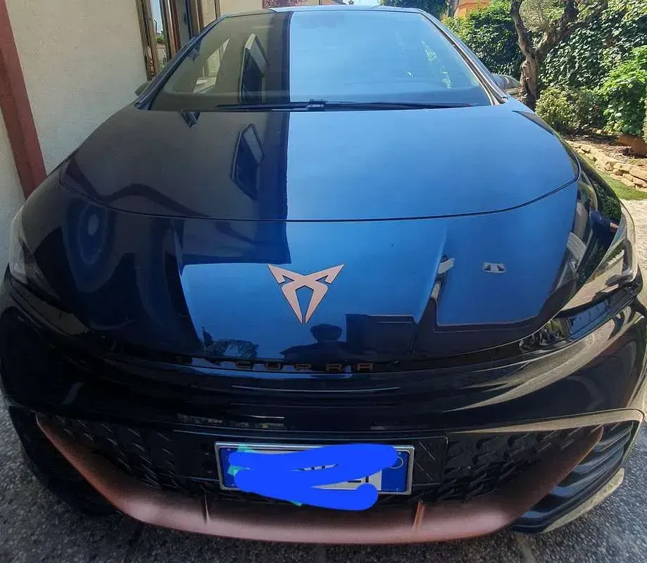 Usata Cupra Born 69 kW (95 CV) 2022 Blu/azzurro Utilitaria