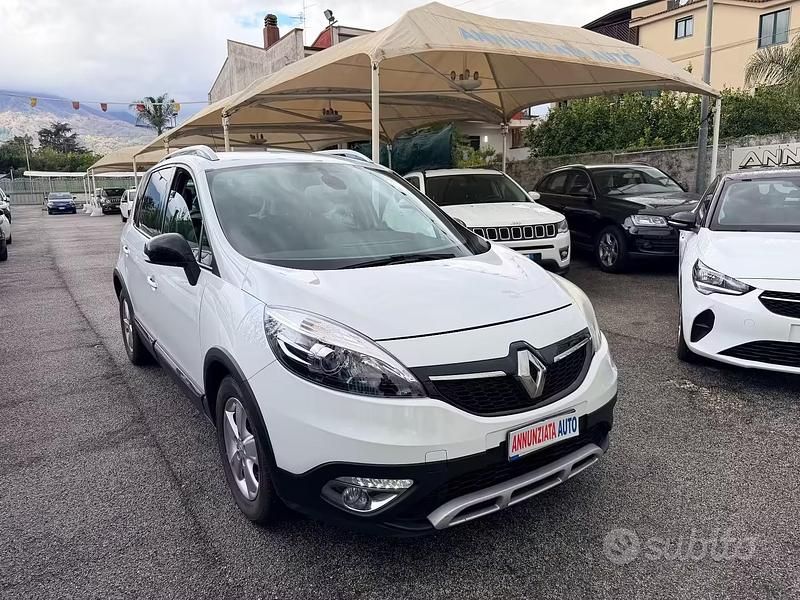 Usata Renault Scénic III XMOD 110 CV (80 kW) 2015 Bianco Monovolume