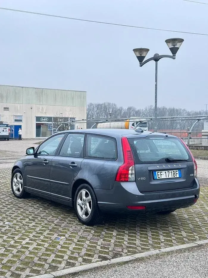 Occasion Volvo V50 115 PK (84 kW) 2010 Grijs Stationwagen