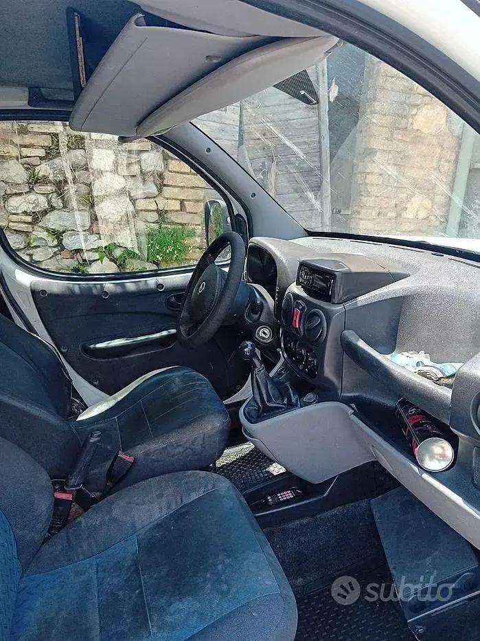 Usata Fiat Doblò 105 CV (77 kW) 2005 Monovolume