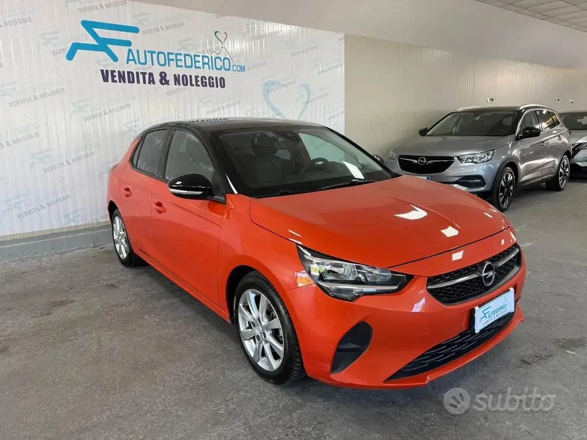 Usata Opel Blitz Edition 102 CV (75 kW) 2022 Arancione Berlina
