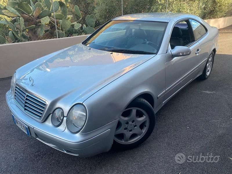 Grigio Usata 2001 Mercedes CLK200 Coupé | 3000 € (Cara) - Immagine 1/4