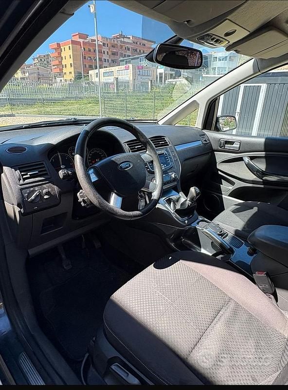 Begagnad Ford C-MAX 90 HK (66 kW) 2008 Svart Minibuss