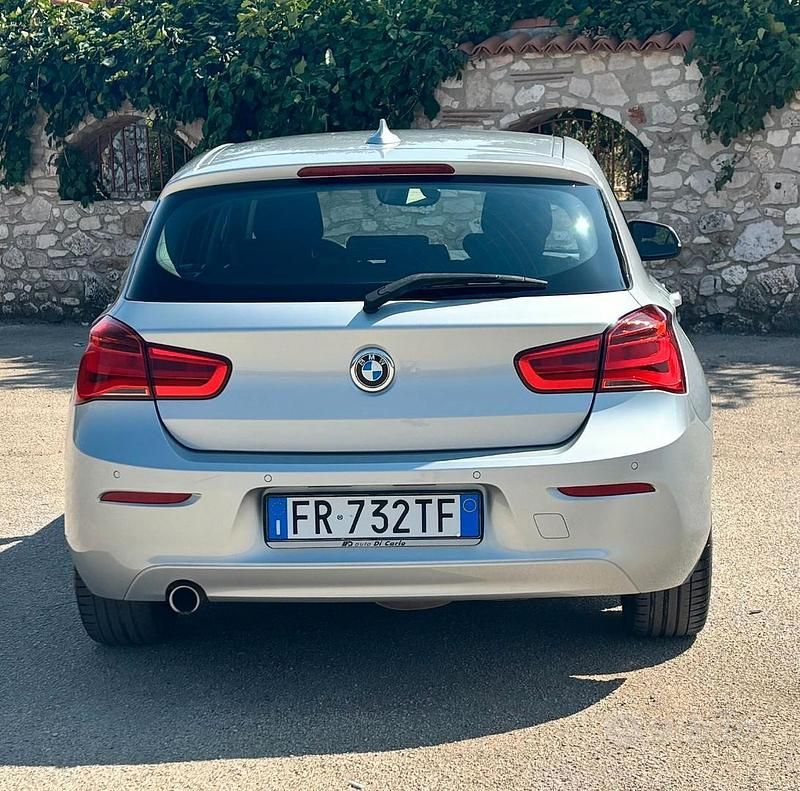 Usata BMW 116 Advantage 116 CV (85 kW) 2018 Grigio Utilitaria