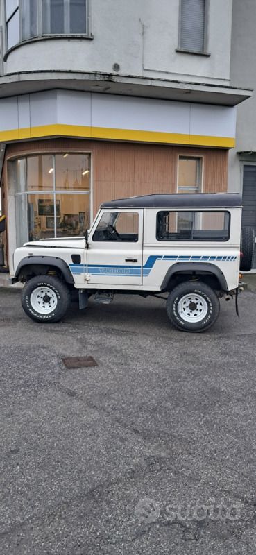 Usata Land Rover Defender 86 CV (63 kW) 1987 Bianco SUV