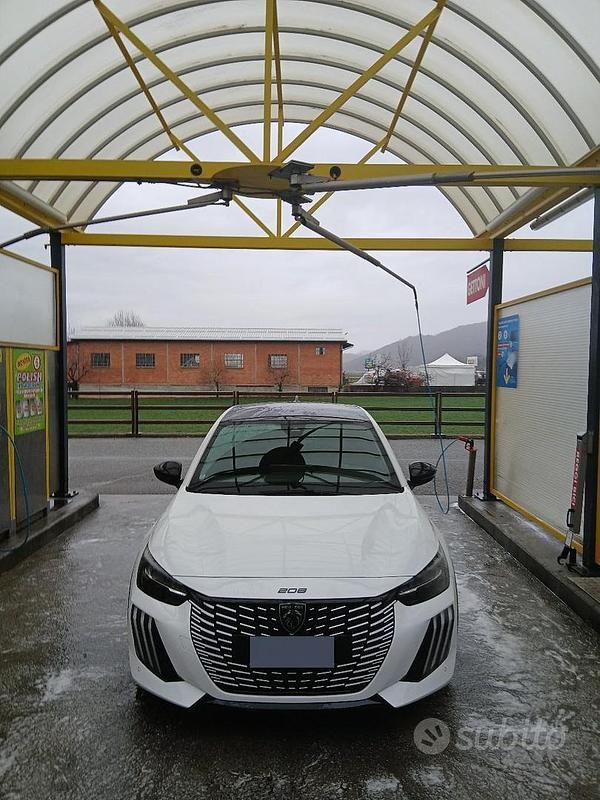 Usata Peugeot 208 GT 2025 Bianco Utilitaria
