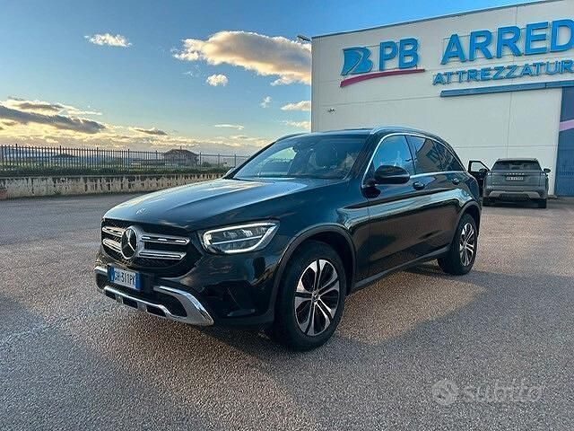 Usata Mercedes GLC220 194 CV (142 kW) 2021 Nero SUV