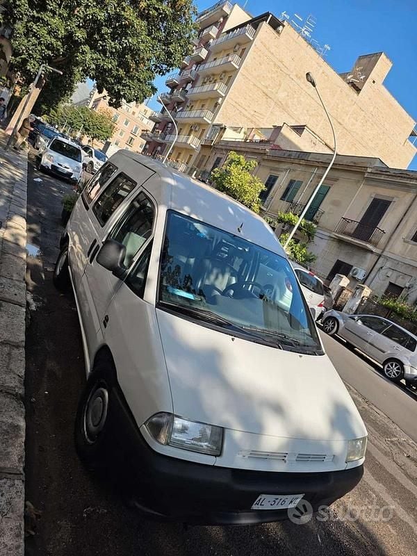 Bianco Usata 1999 Fiat Scudo Furgone | 3800 € (Buon prezzo) - Immagine 1/4