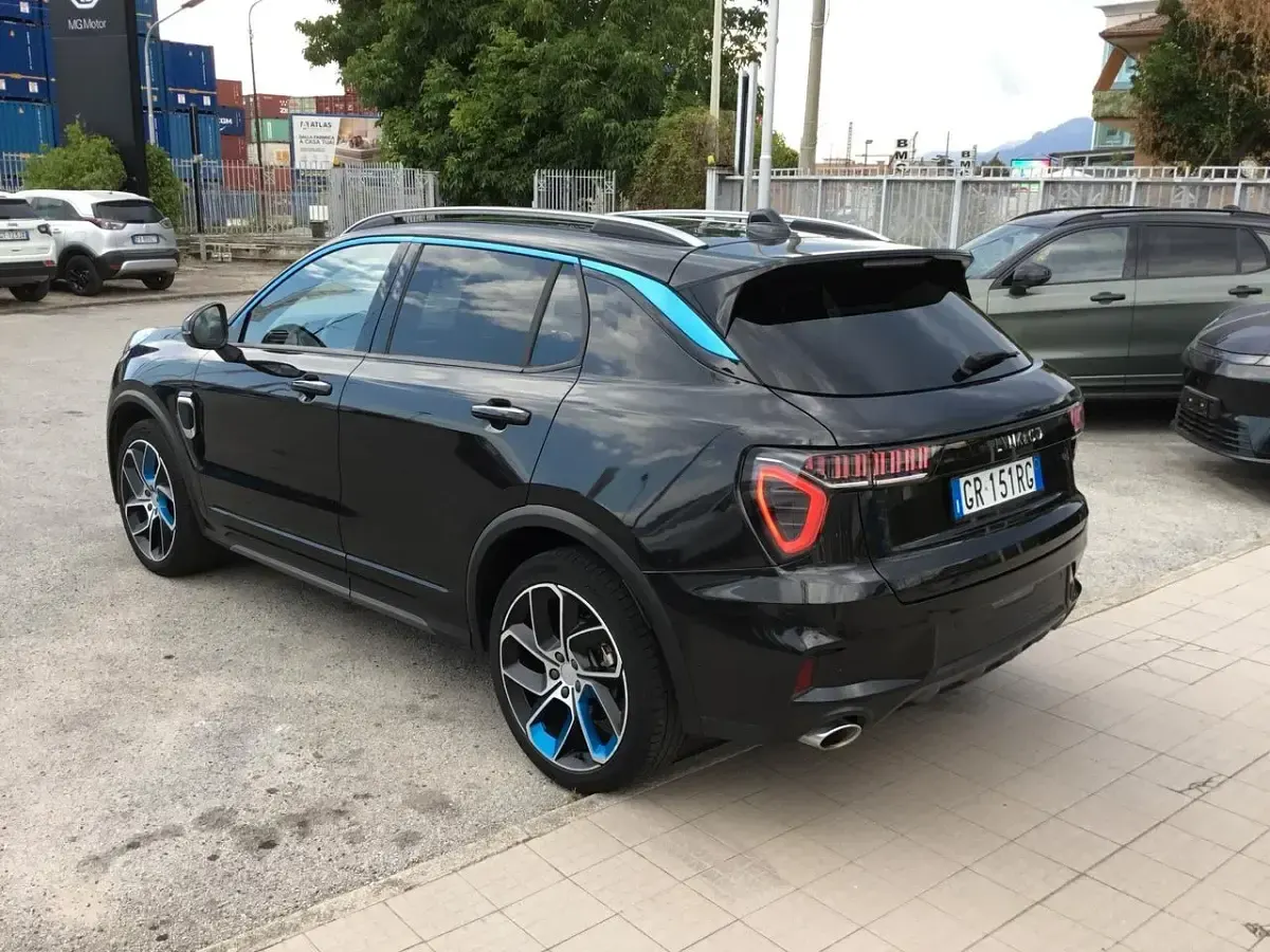 Usata Lynk & Co 01 179 CV (131 kW) 2023 Nero SUV