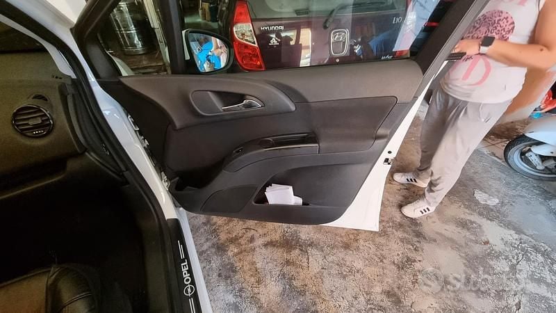 Usata Opel Meriva 120 CV (88 kW) 2012 Bianco Monovolume