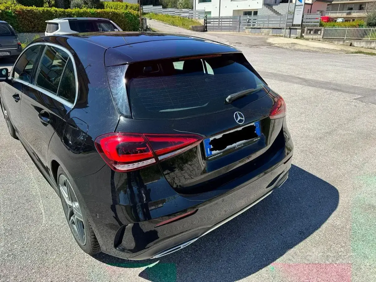 Usata Mercedes A200 AMG line 150 CV (110 kW) 2020 Nero Berlina