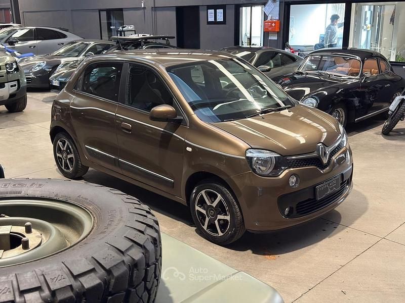 Usata Renault Twingo Intens 70 CV (51 kW) 2015 Marrone metallizzato Utilitaria
