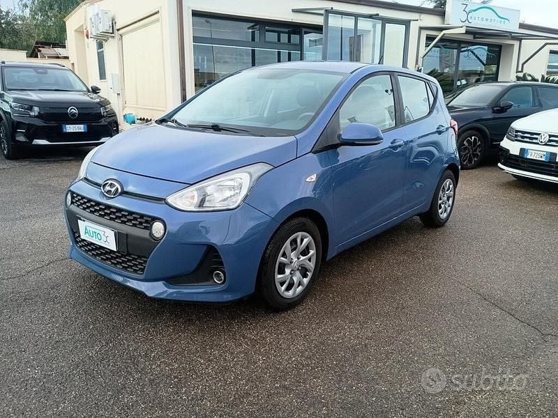 Usata Hyundai i10 Comfort 67 CV (49 kW) 2017 Blu Utilitaria