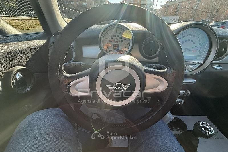 Usata Mini ONE 95 CV (69 kW) 2009 Gray Utilitaria