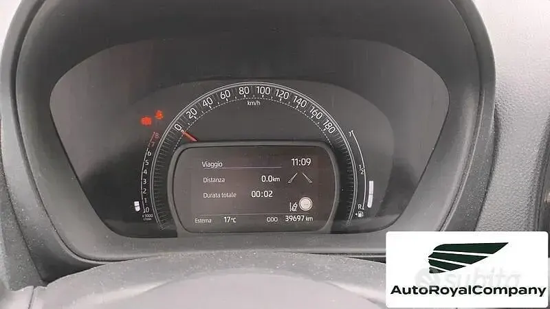 Usata Toyota Aygo X Trend 72 CV (52 kW) 2022 Bianco SUV